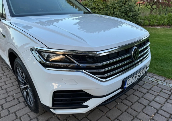 Volkswagen Touareg cena 148000 przebieg: 156000, rok produkcji 2020 z Radomsko małe 326